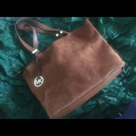 MICHAEL KORS LEATHER REVERSIBLE SUEDE TAN GOLD VNTG SHOULDER SLOUCHY Bag - Picture 8 of 8